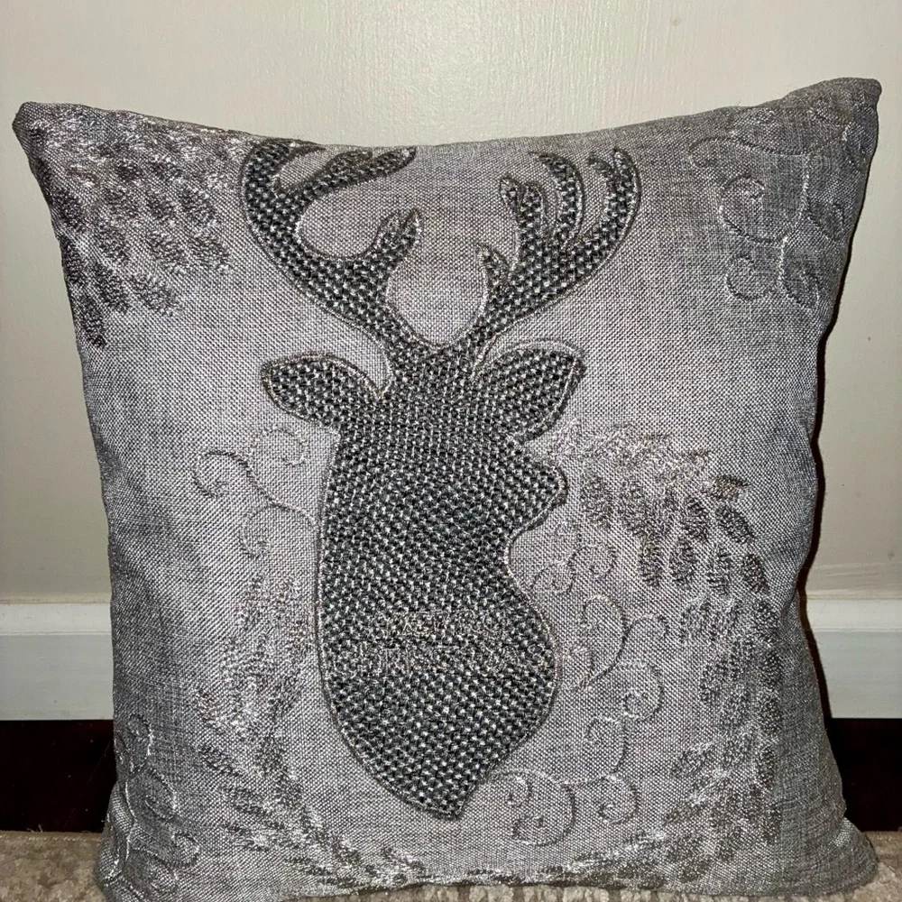 NWOT!!! Elegant Silver/Gray Reindeer Holiday Pillow